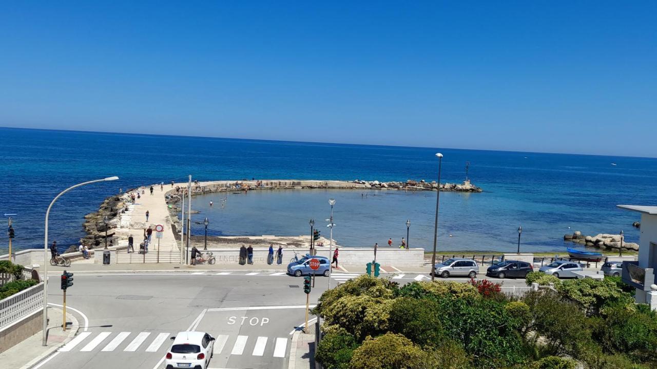 La Chicca Del Mare Hotel Bari Bagian luar foto